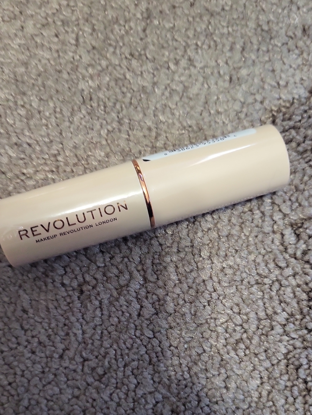 New Revolution Fast Base Foundation Stick in F3
